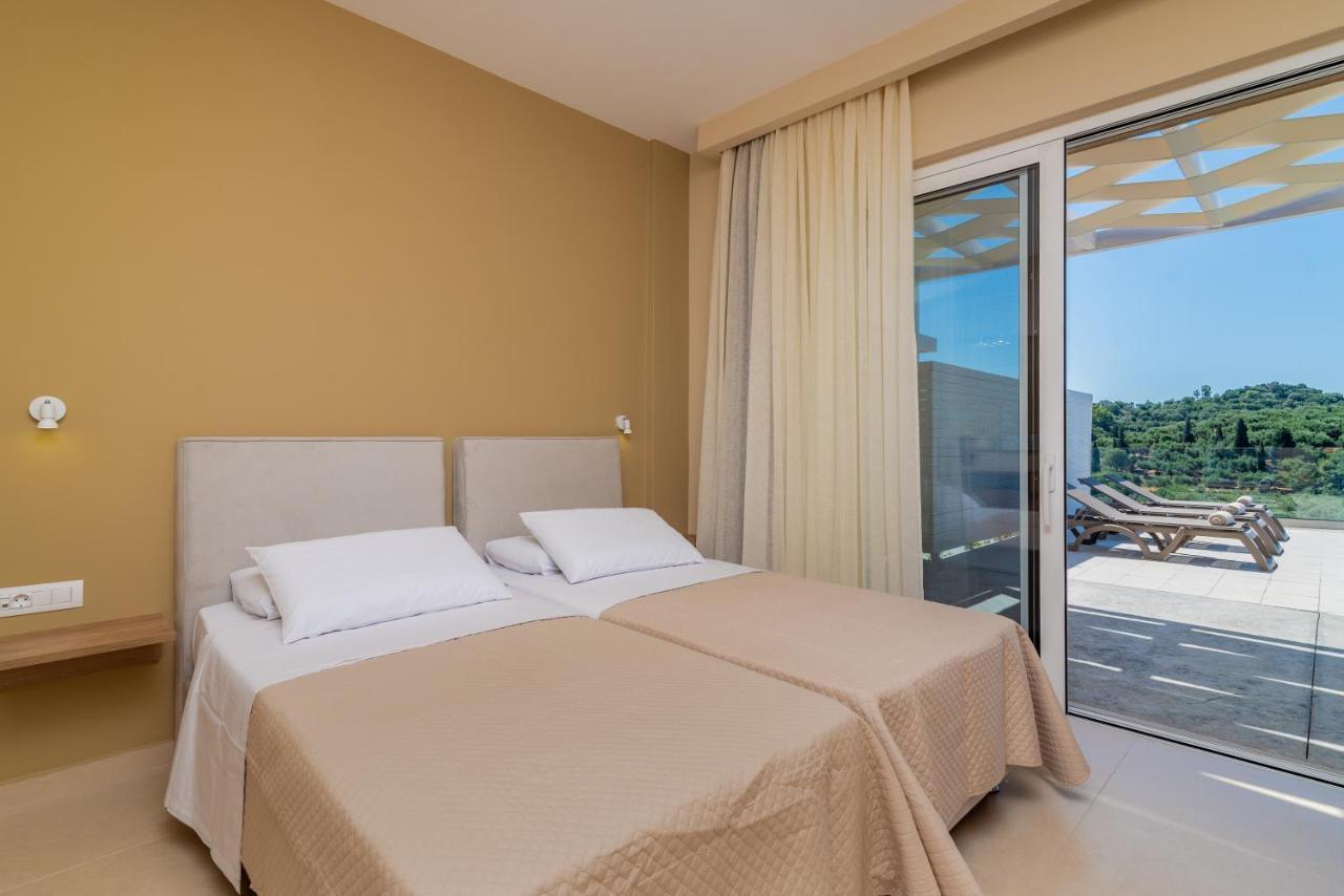 Spartakos Luxury Villa 2 Koukounariá Buitenkant foto
